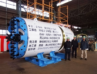 泥土圧シールド工法